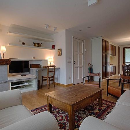 Joivy Superb Apartments For 6 With Mountain View And Garden In Courmayeur Luaran gambar