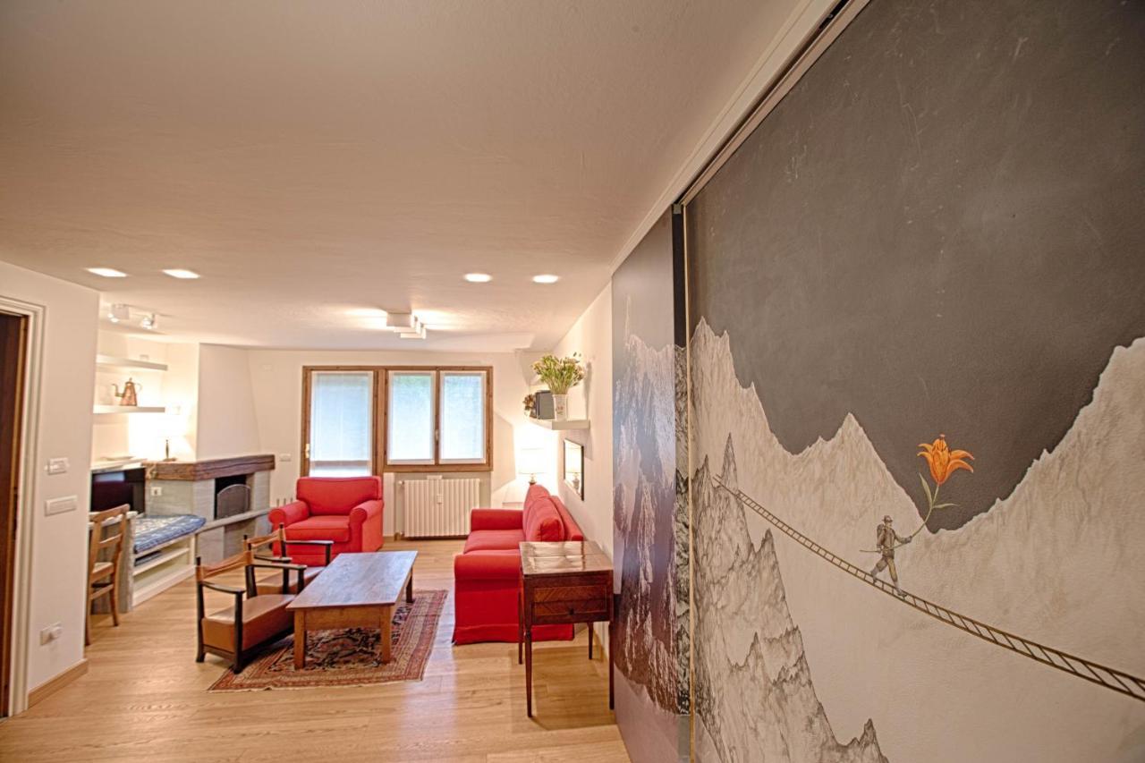 Joivy Superb Apartments For 6 With Mountain View And Garden In Courmayeur Luaran gambar